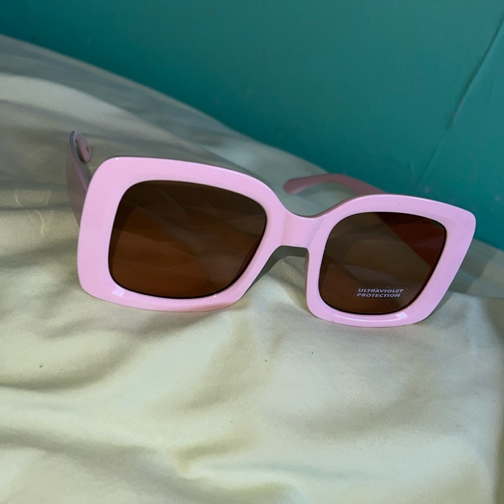 Oversized pink sunglasses - Picture 2 of 10